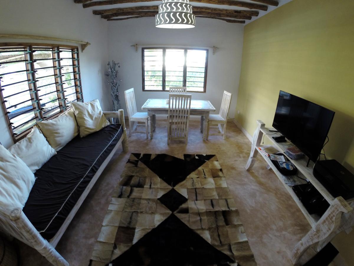 Nyumba Ya Afrika Bed & Breakfast Watamu Bagian luar foto